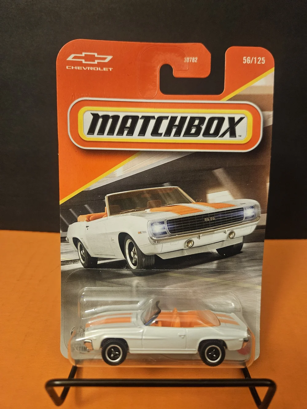 Matchbox Superfast 1969 Camaro SS 396 White/Orange 1:64 56/125 Unopened